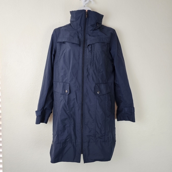 Cole Haan Packable Hooded Rain Jacket - Picture 3 of 15